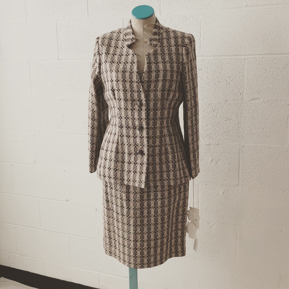 Bill Blass Mocha Tweed blazer and skirt suit NWT